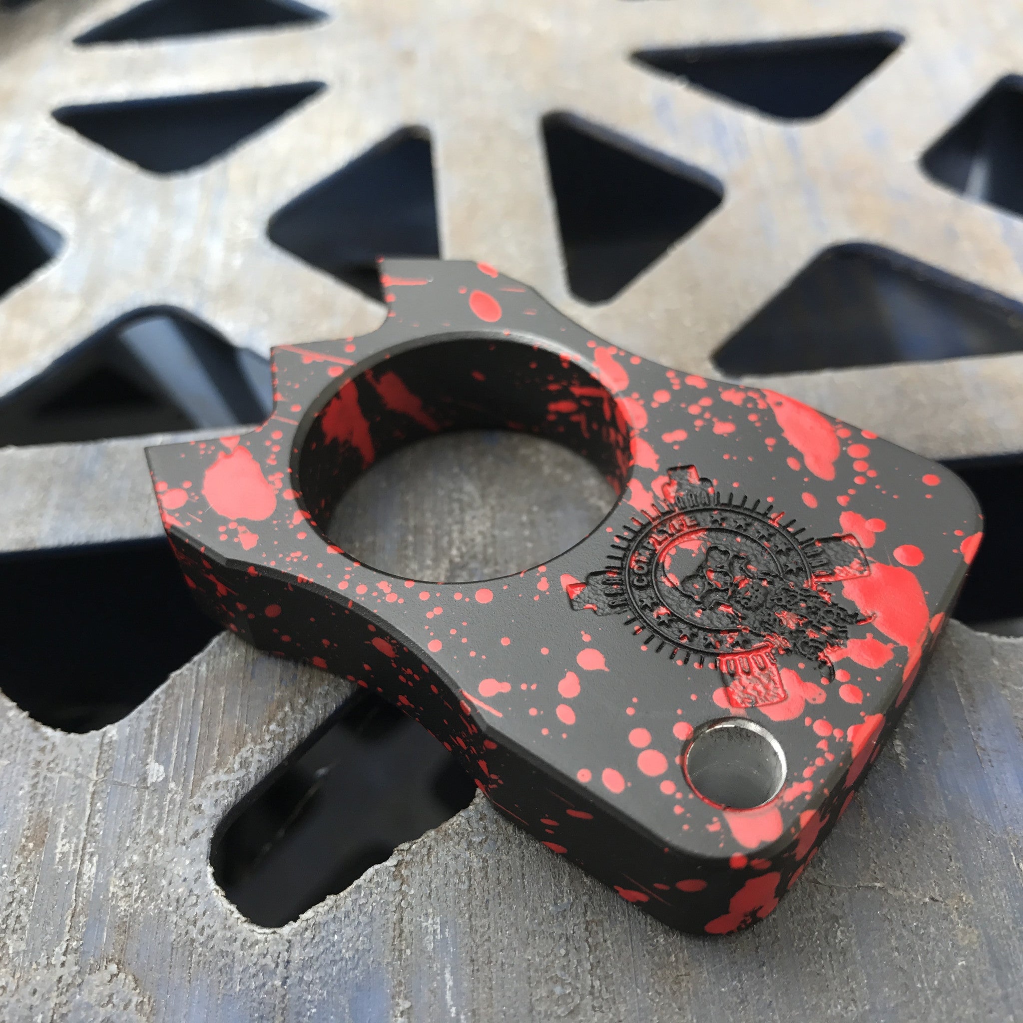 Comp Lyfe CLTAC Comp Claw portachiavi titanio grezzo
