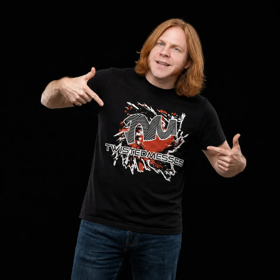 Twisted Messes 1st Edition T-Shirt nera logo