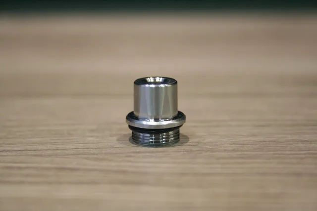Steam Tuners K31 drip tip acciaio 10mm tiro stretto