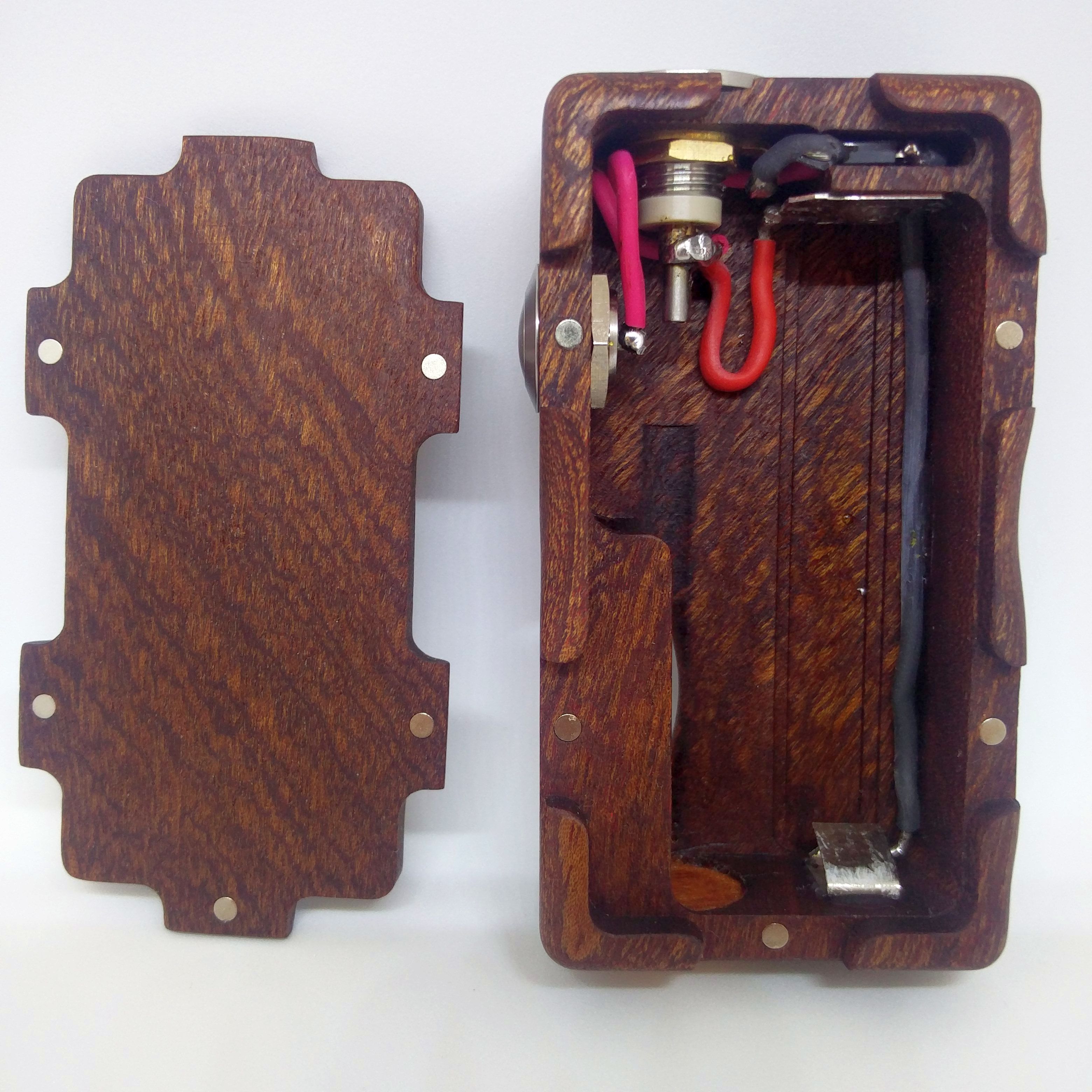 KHW Mosfet box mod legno mogano 20700