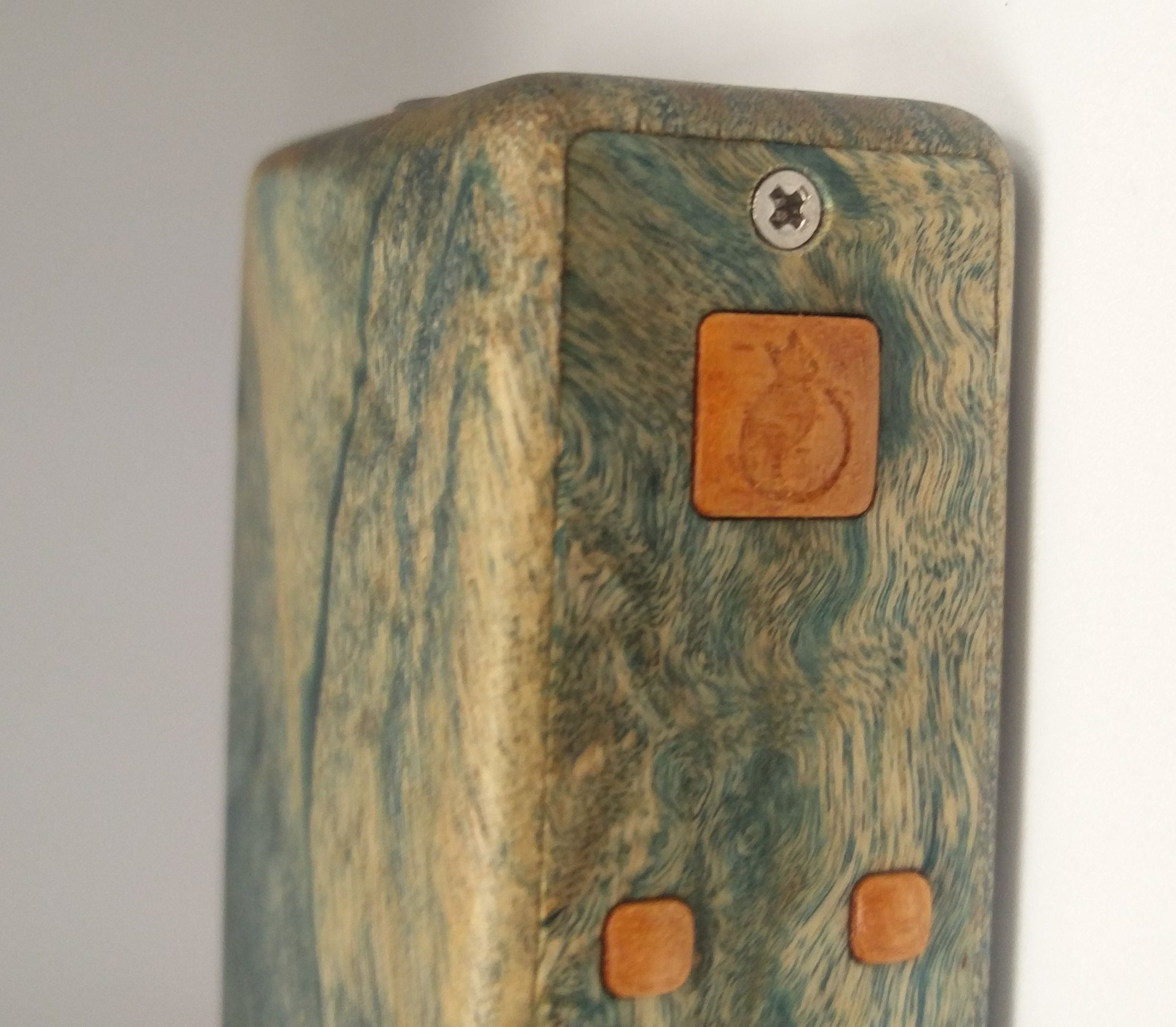 KHW Mod blue burl DNA60 sn002 box mod legno