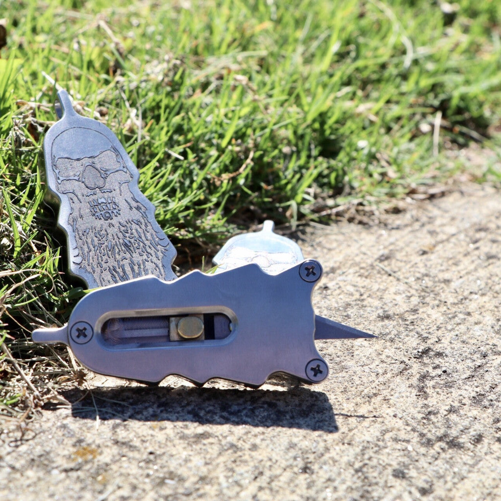 Comp Lyfe CLTAC coltello portachiavi titanio grezzo