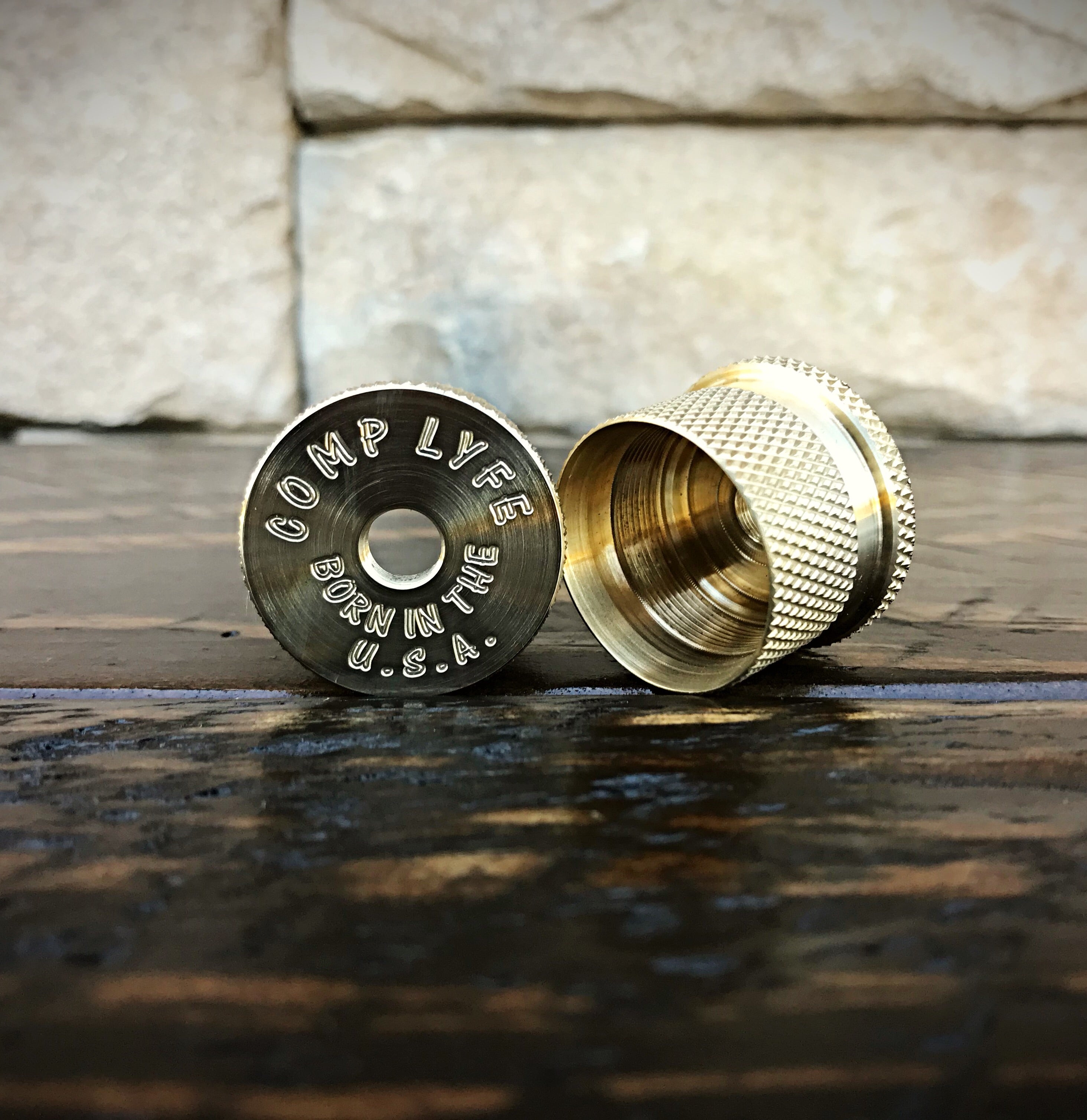 Comp Lyfe DDiesel Saw tubo 18650 murdered out