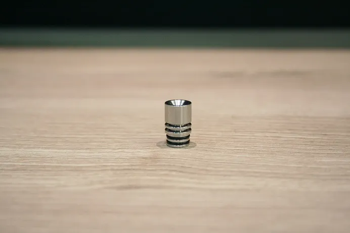 Steam Tuners T2 drip tip acciaio foro 3,7 mm