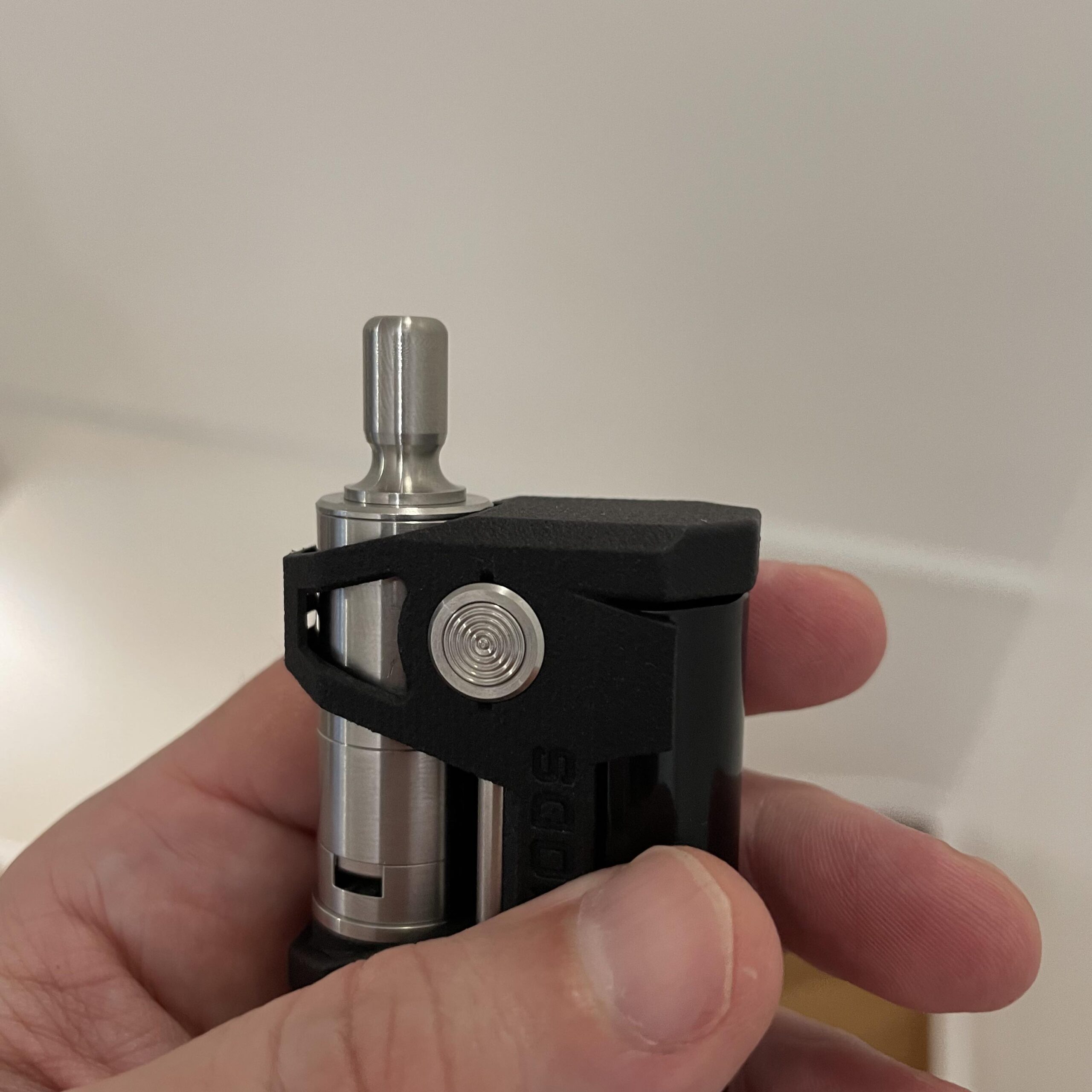 KHW Gecko box mod 18650 YiHi 17,5mm laterale
