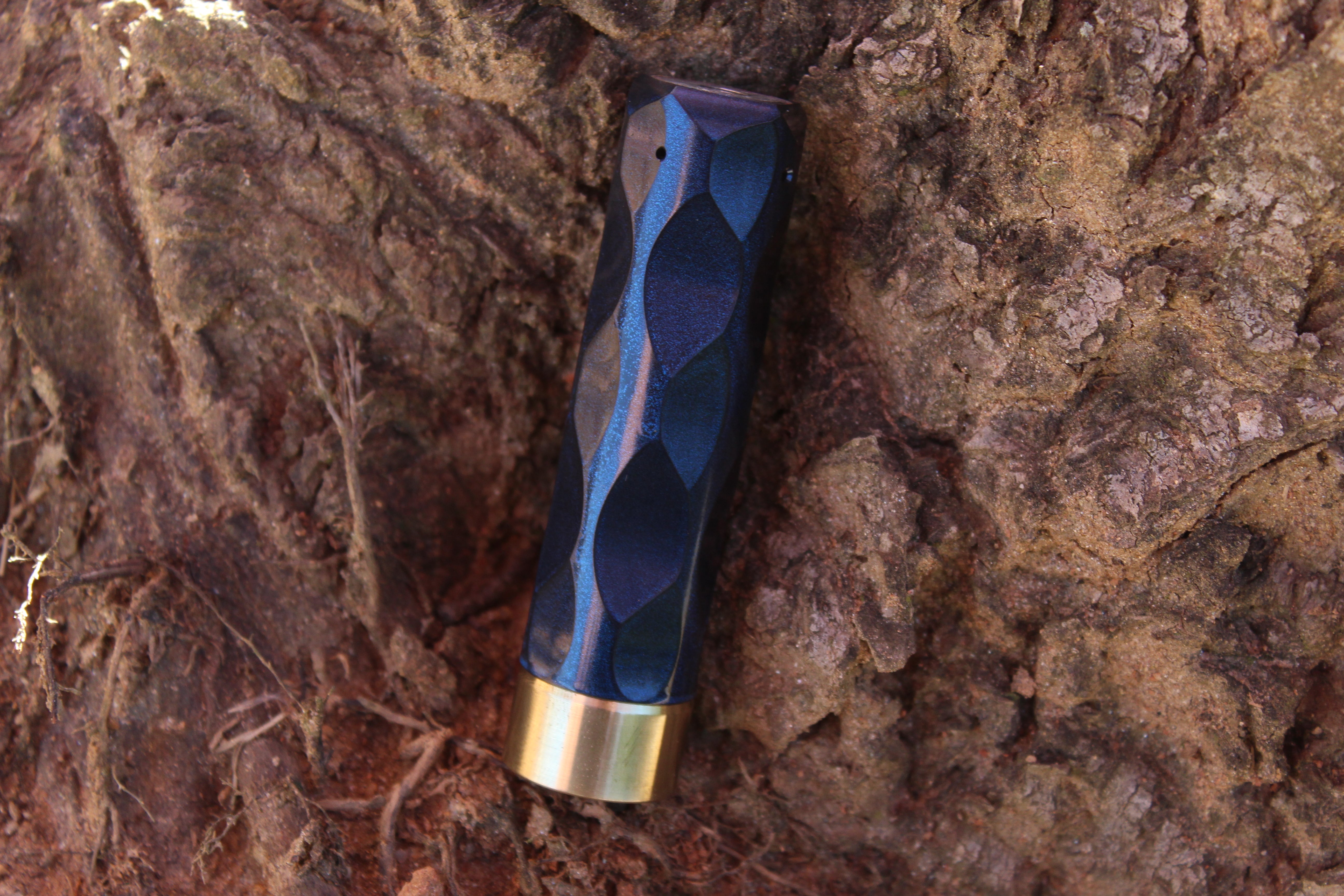 Comp Lyfe Stealth Collection tubo 18650 24mm