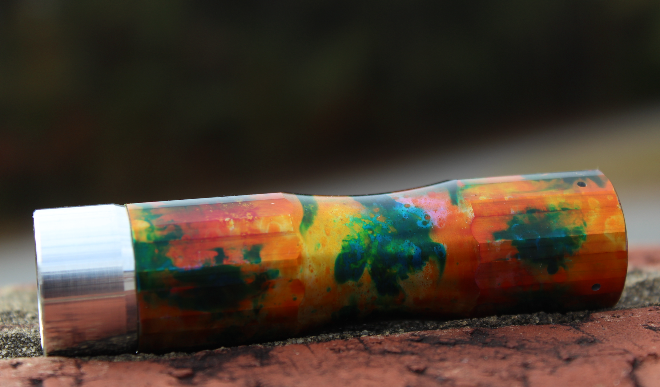 Comp Lyfe Circus Raw Titanium tubo 18650 Bearded Skull